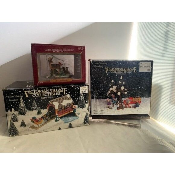 Vintage Christmas Ceramic Holiday Village Decorations - Picture 10 of 10